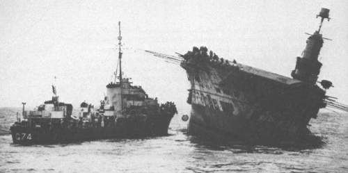 HMS_Ark_Royal_sinking_2