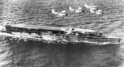 HMS_Furious-15