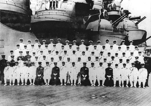 Hiro-Hito_on_Musashi