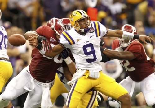 2012-01-10t043131z_1463610433_lm2e81a0ckj01_rtrmadp_3_fbc-news-1