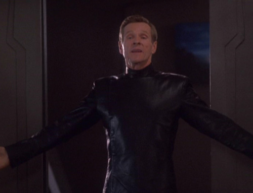 tumblr_lliq8cewVO1qj6zhko1_500