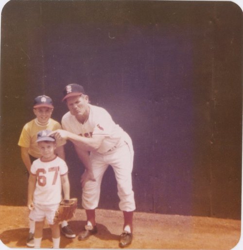 25508_360151292058_7547329_n-1