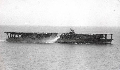 800px-Japanese_Navy_Aircraft_Carrier_Kaga