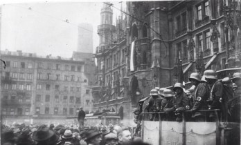 Hitler-Putsch, M¸nchen, Marienplatz