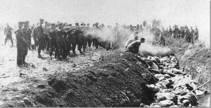 einsatzgruppen-nazi-death-squads-ww2-german-brutal-002_thumb