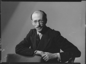 by Howard Coster, half-plate film negative, 1939