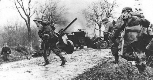 German-Troops-at-the-Battle-of-the-Bulge